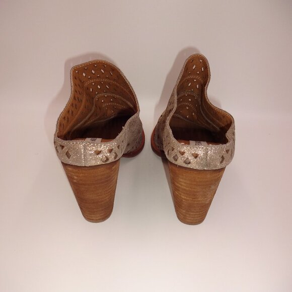 Womens Steve Madden Harmony Gold Leather Mules 8.5M 8.5 Cutouts Heels Shoes - Picture 5 of 9